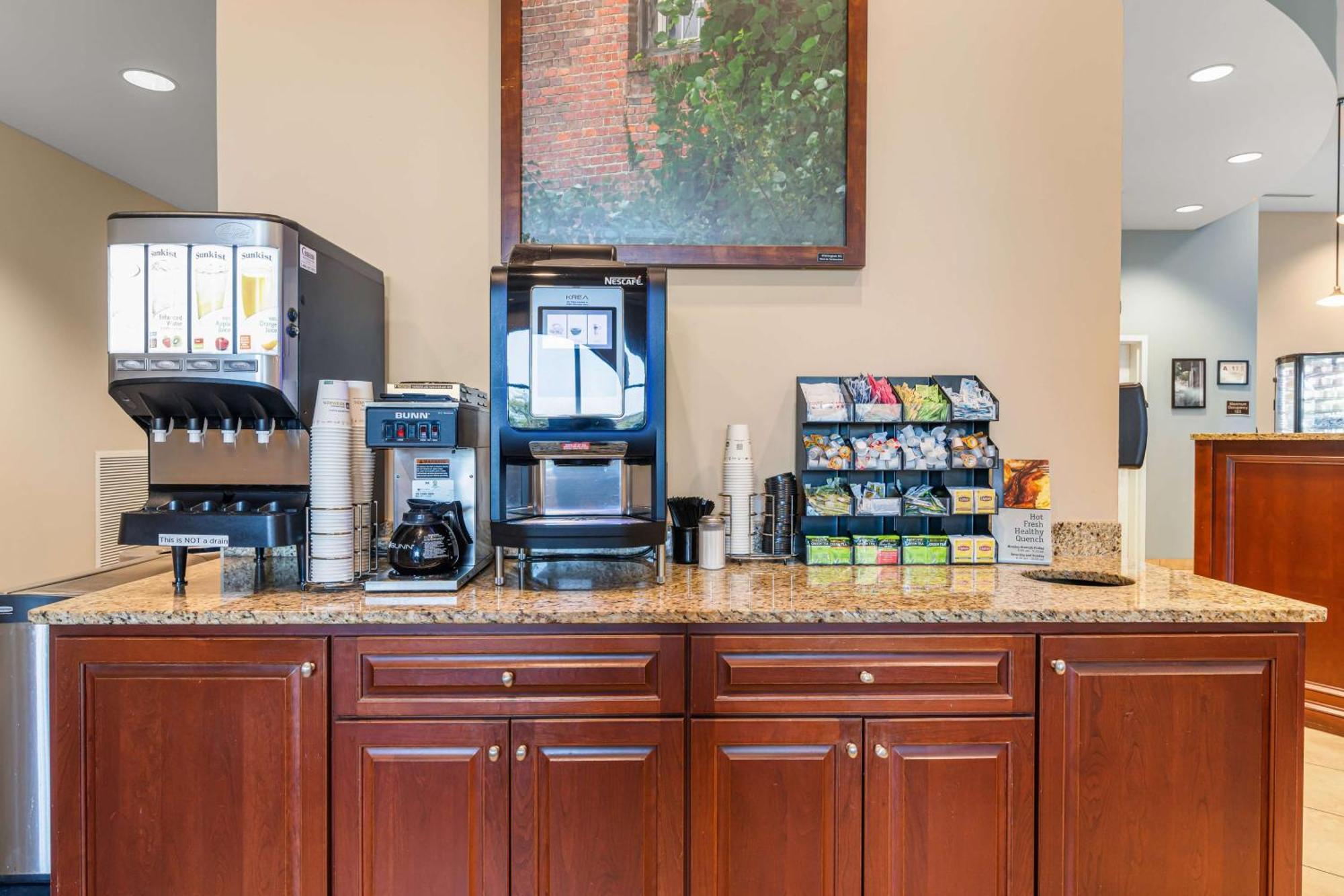 Best Western Plus Westgate Inn And Suites Leland Dış mekan fotoğraf